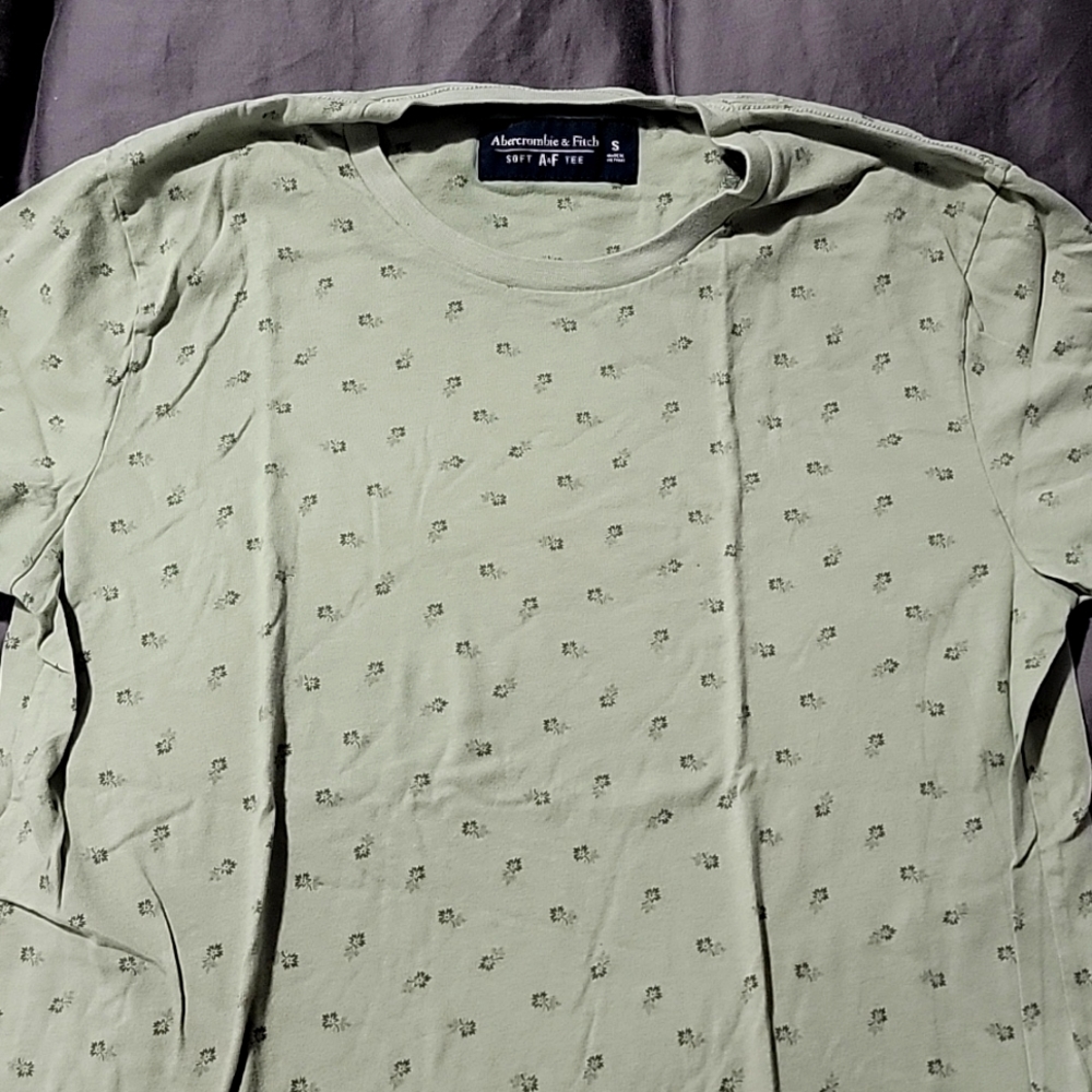 Men's Abercrombie & Fitch soft t-shirt